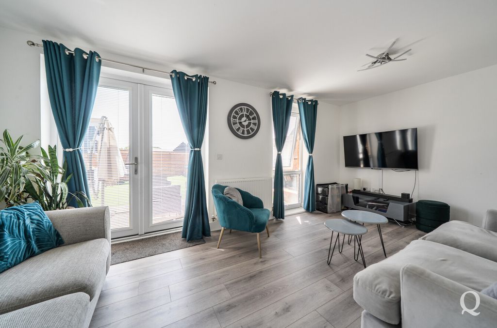 Property photo 2 of 26 Fcdfbd06-ce70-409...