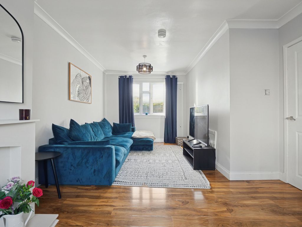 Property photo 3 of 30