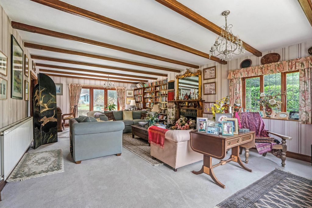 Property photo 3 of 16