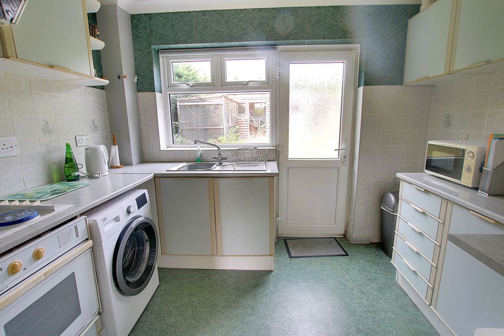 Property photo 3 of 9