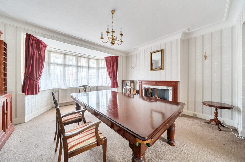 Property photo 2 of 19