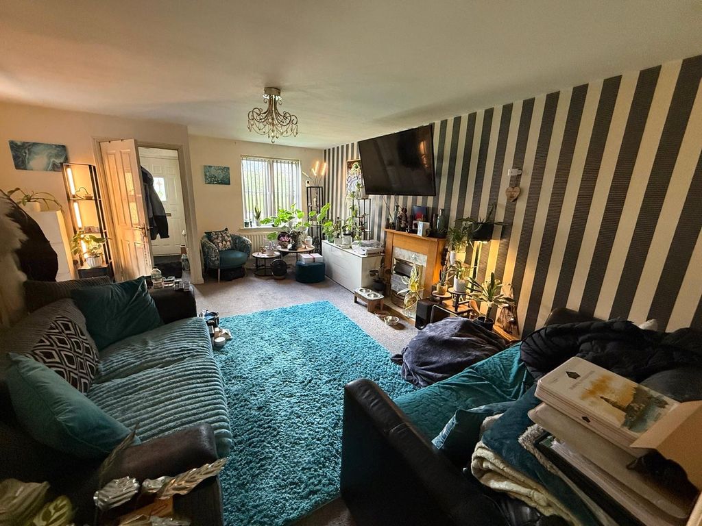 Property photo 3 of 15 Picture No. 16