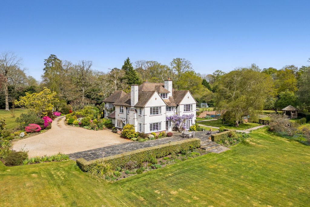 Property photo 1 of 26