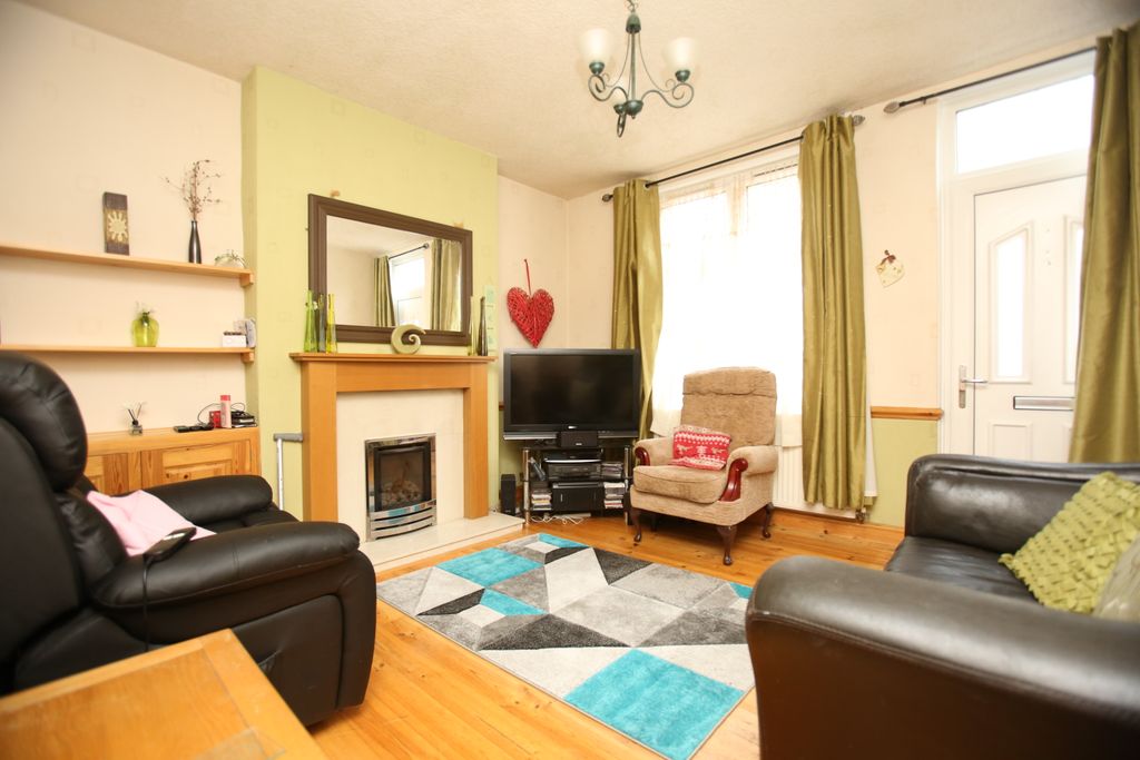 Property photo 2 of 13 593A2186