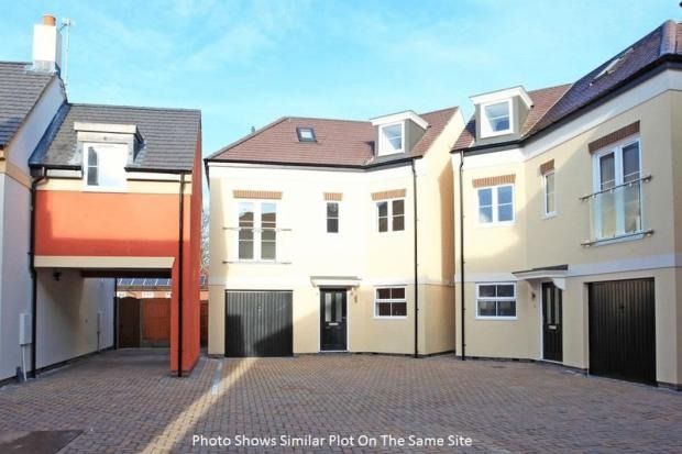 Property photo 1 of 12 4664630