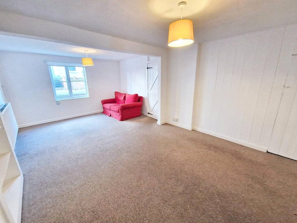 Property photo 3 of 12 Picture No. 02