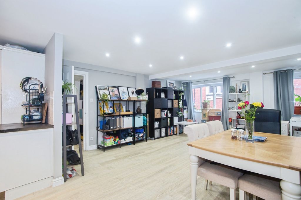 Property photo 2 of 14 Open Plan Living