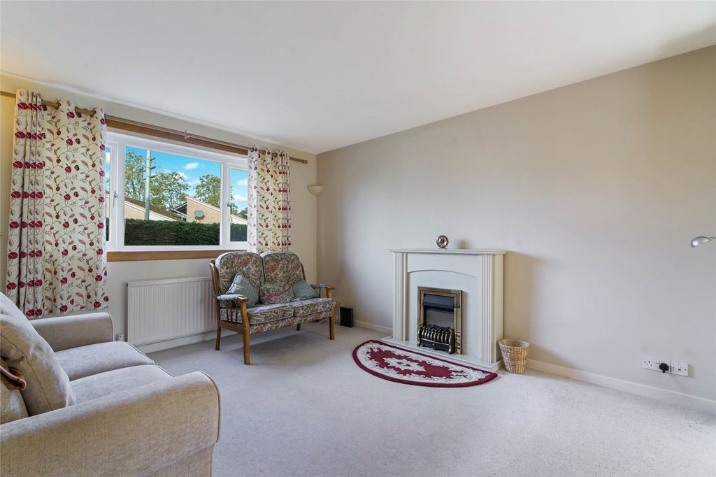 Property photo 2 of 17 Picture No. 02