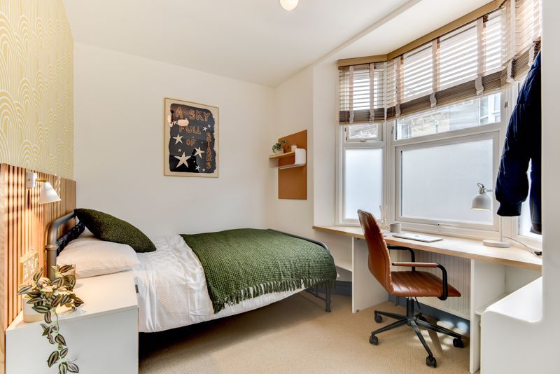 Property photo 2 of 36 Photo 14