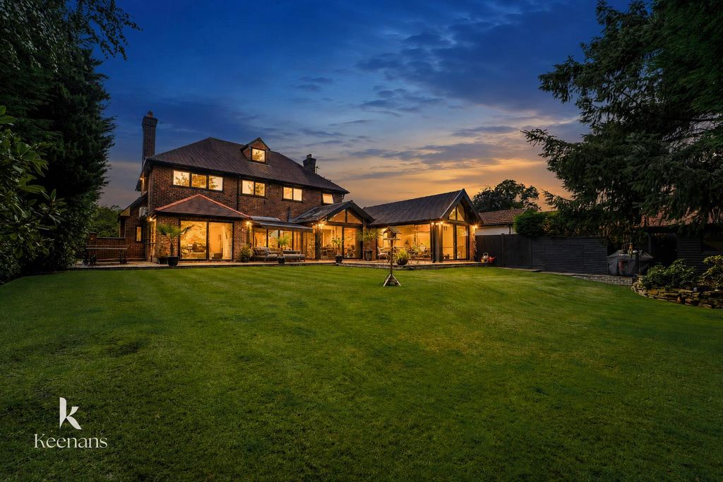Property photo 1 of 71