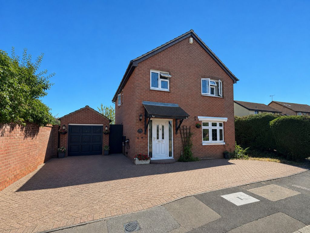 Property photo 1 of 18