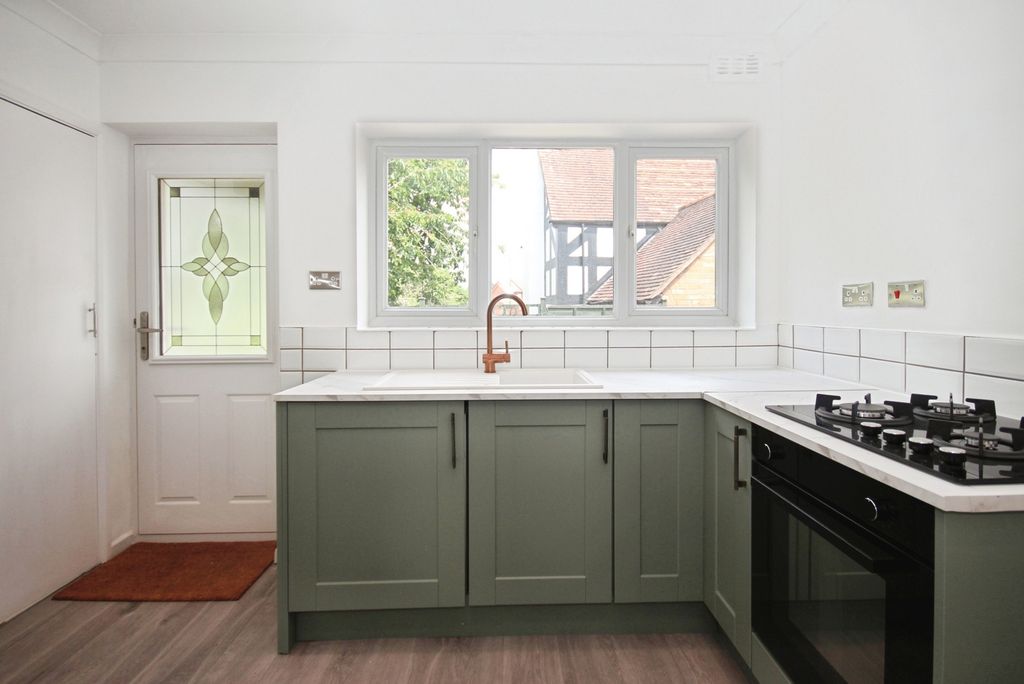 Property photo 3 of 13 Pbox-Img.Jpg
