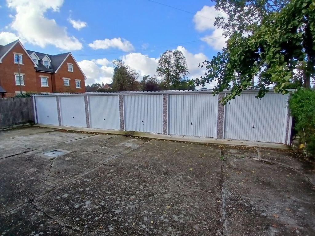 Property photo 3 of 3