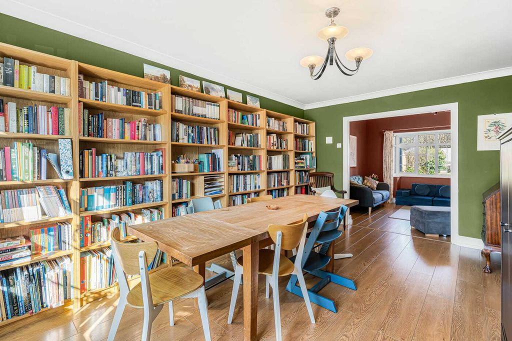 Property photo 3 of 24 Living / Dining Room