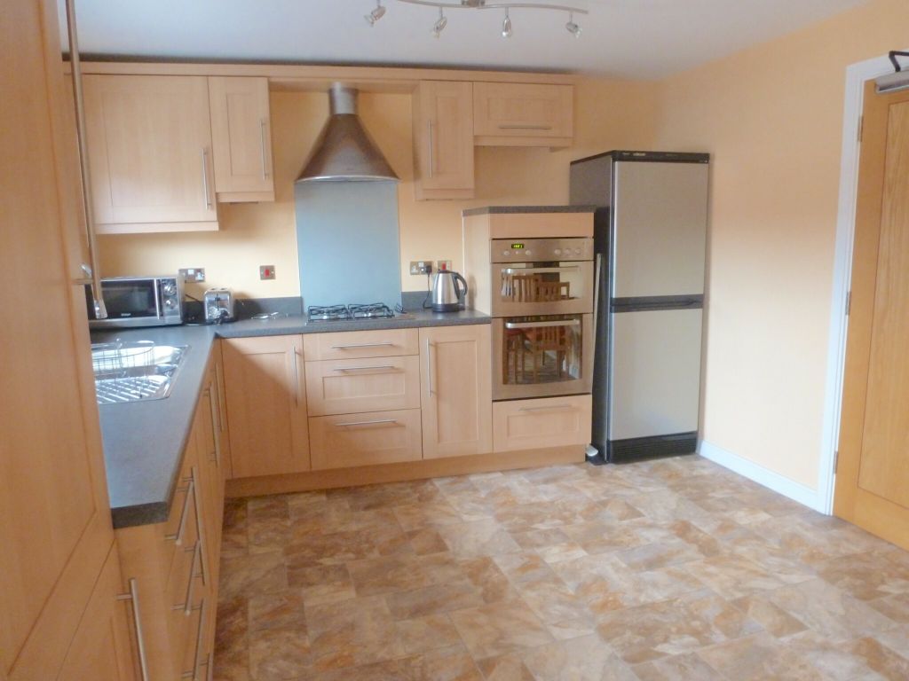 Property photo 1 of 24