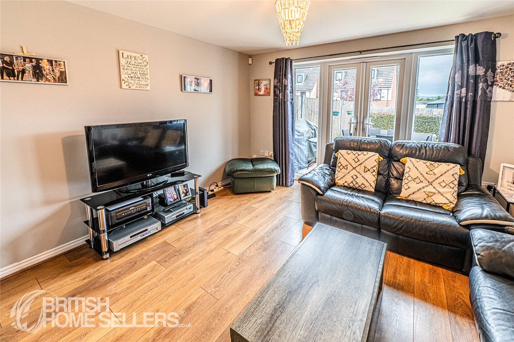 Property photo 3 of 17 3