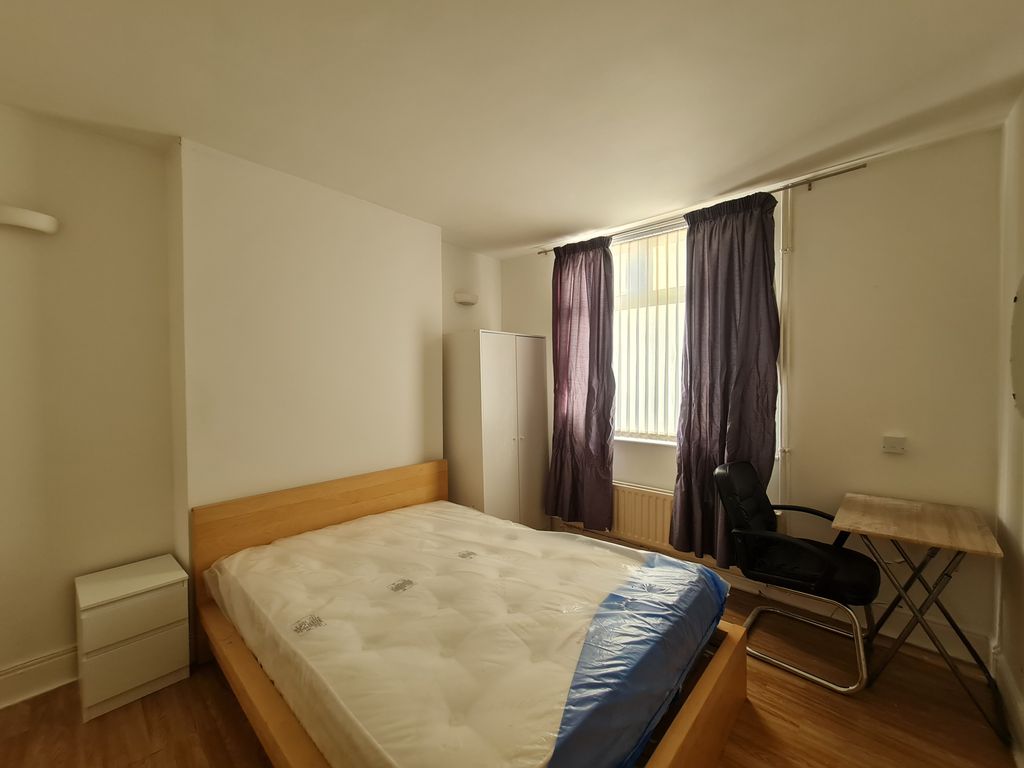 Property photo 1 of 4