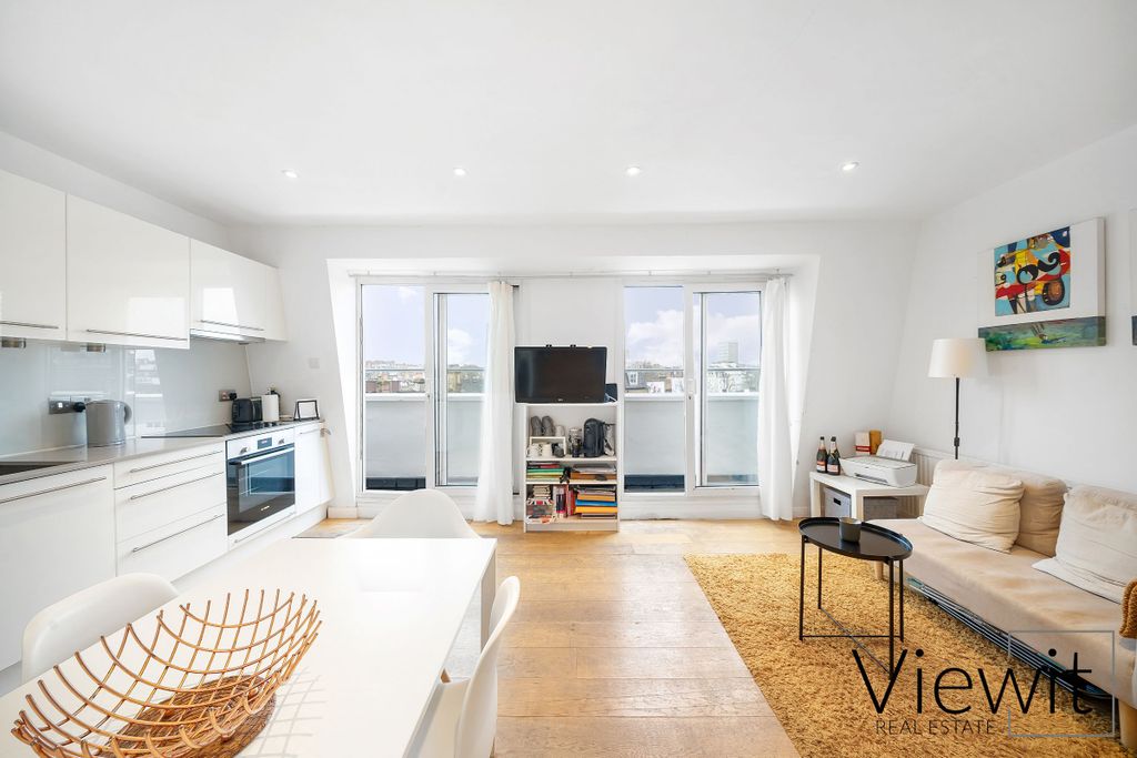 Property photo 3 of 20