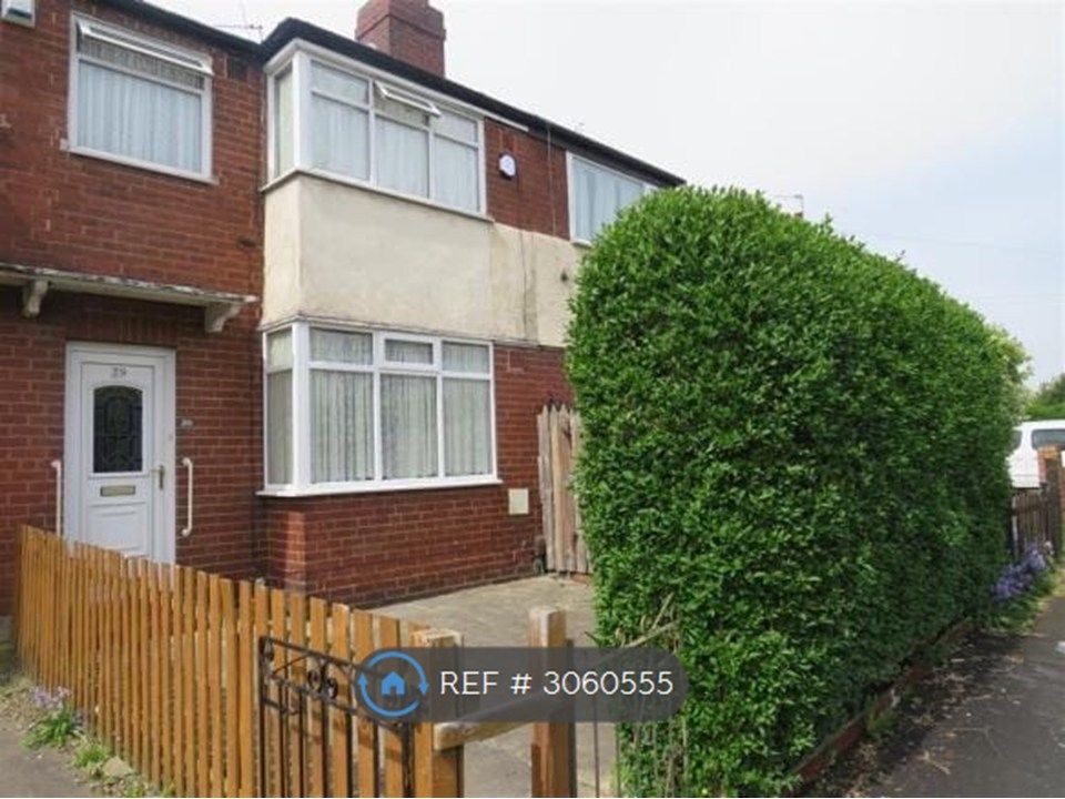 Property photo 1 of 17