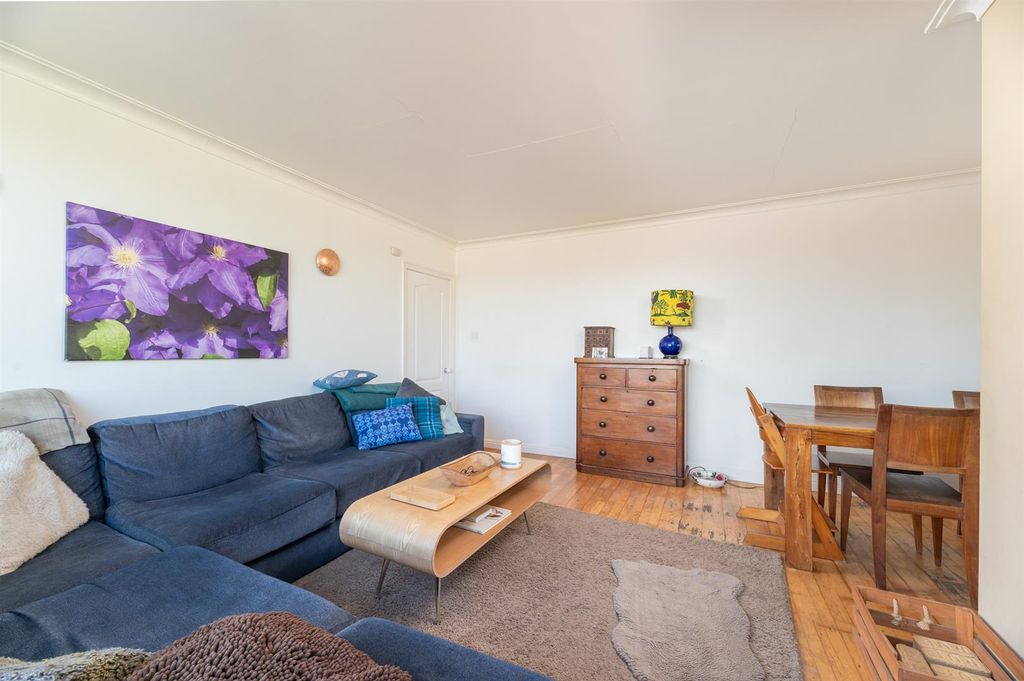 Additional image 18 of 4 bed detached house for saleGhyll Beck Drive, Otley LS21