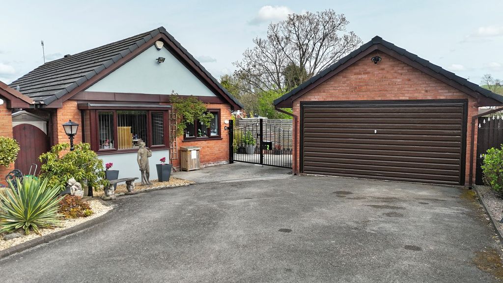 Property photo 1 of 24