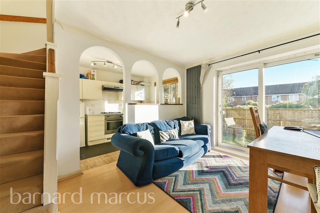 Property photo 1 of 7 Living Room