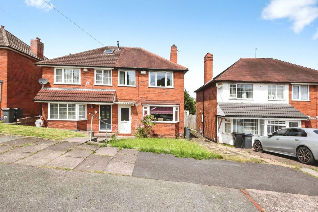 Property photo 1 of 17 Pbox-Img.Jpg