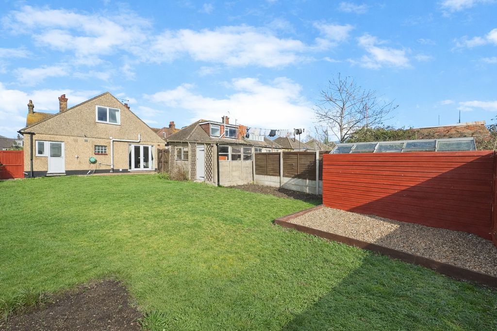 Property photo 2 of 21