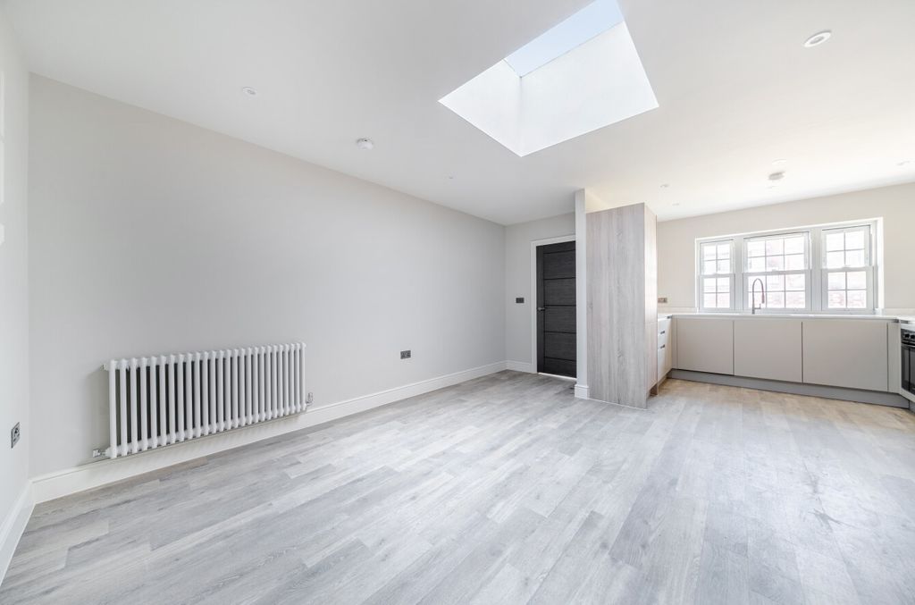 Property photo 2 of 10 1494163-2-6A5604c...