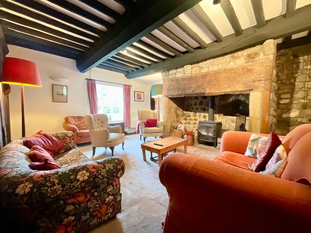 Property photo 3 of 21