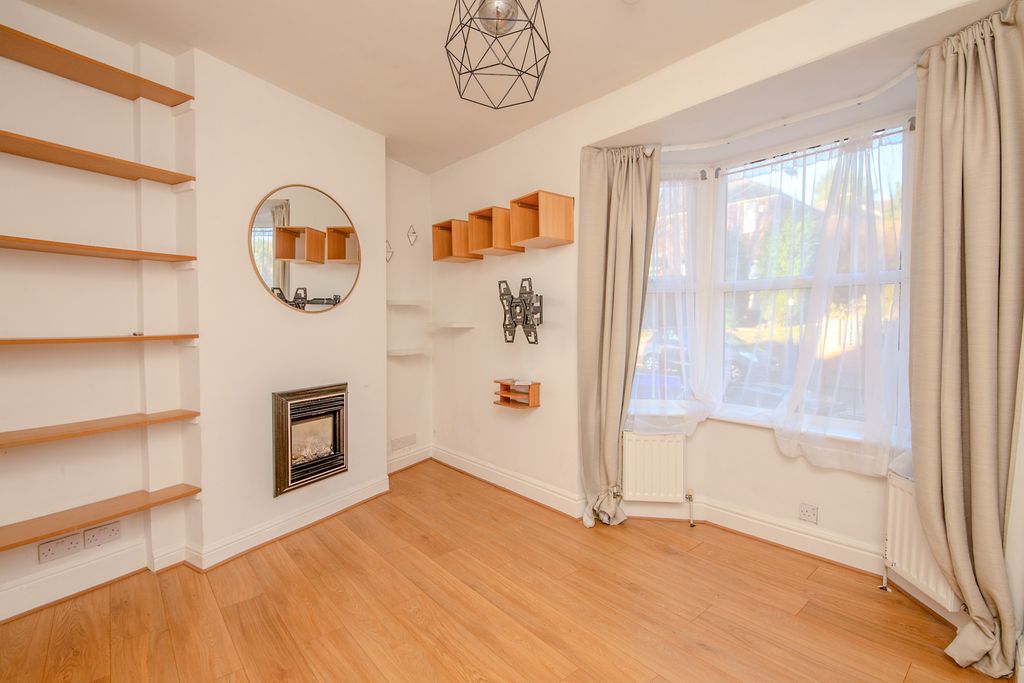 Property photo 3 of 15