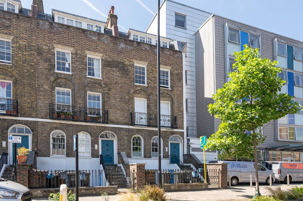 Property photo 1 of 9