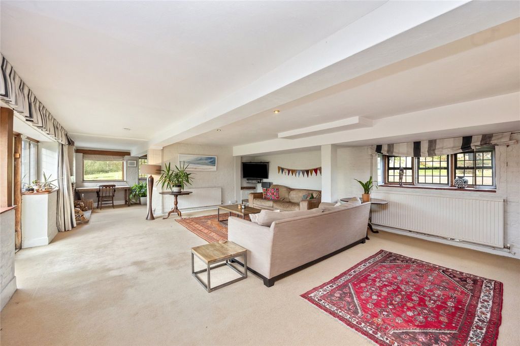 Additional image 10 of 6 bed detached house for saleOld Surrey Hall, East Grinstead RH19