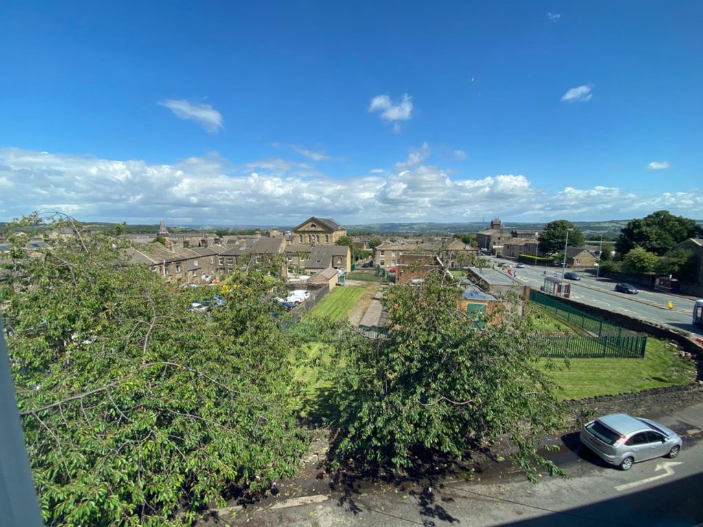 Property photo 3 of 19 211Dae9D-A0D3-4703-B2Cb-B31D54A6CC7D.Jpeg