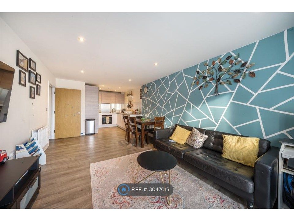 Property photo 3 of 10 Living Room Pic 1