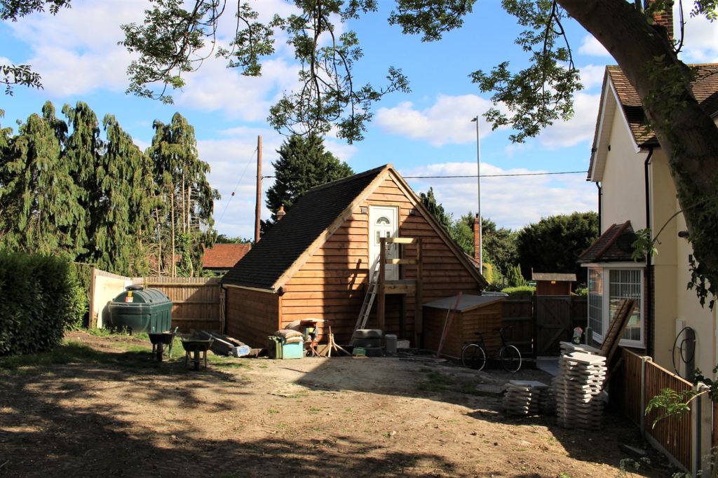Property photo 1 of 5
