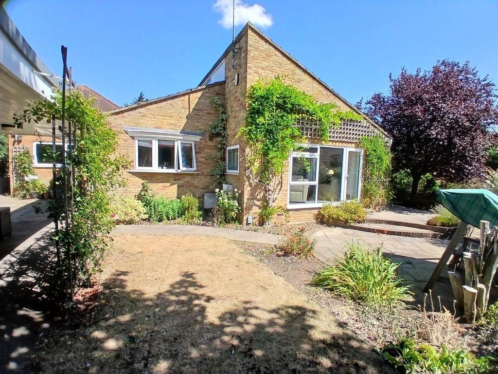 Property photo 1 of 32 Image