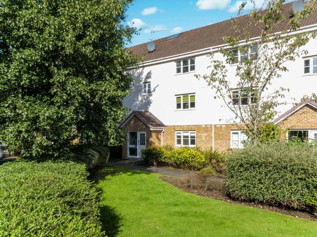 Property photo 1 of 13 External