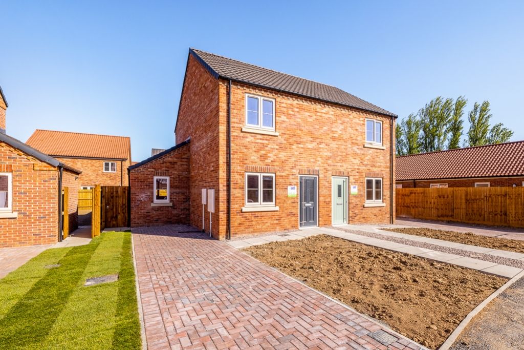 Property photo 1 of 25 Plot 24 (1)