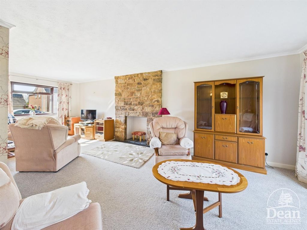 Property photo 2 of 24