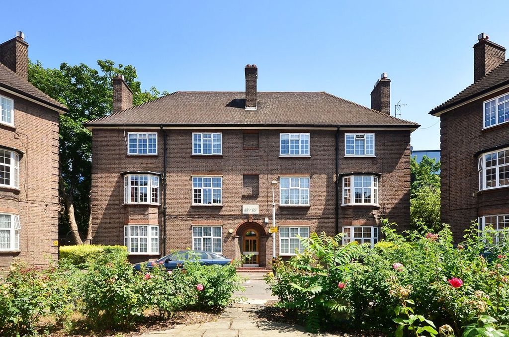 Property photo 2 of 11