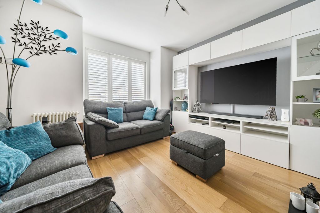 Property photo 3 of 15