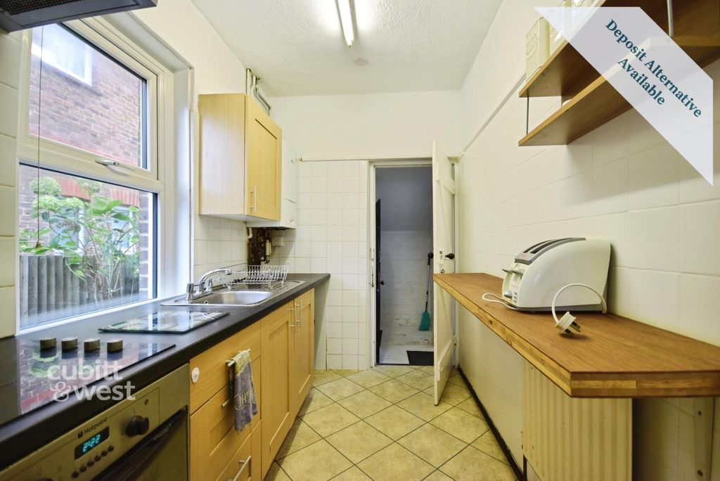 Property photo 2 of 9 26 Cavendish Road...