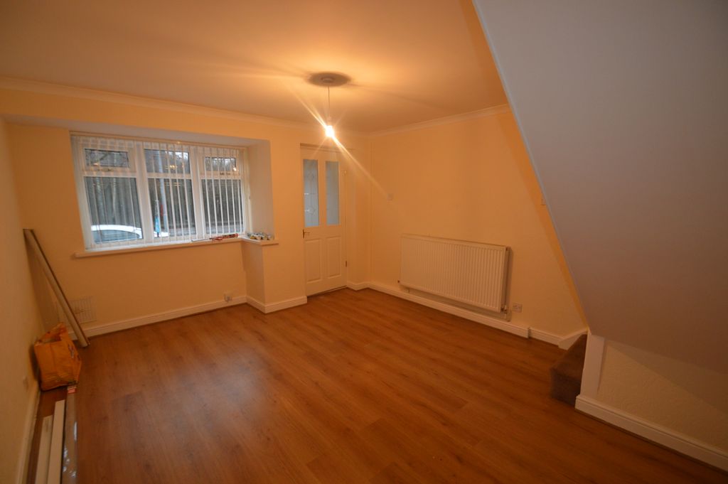 Property photo 2 of 7 Lounge