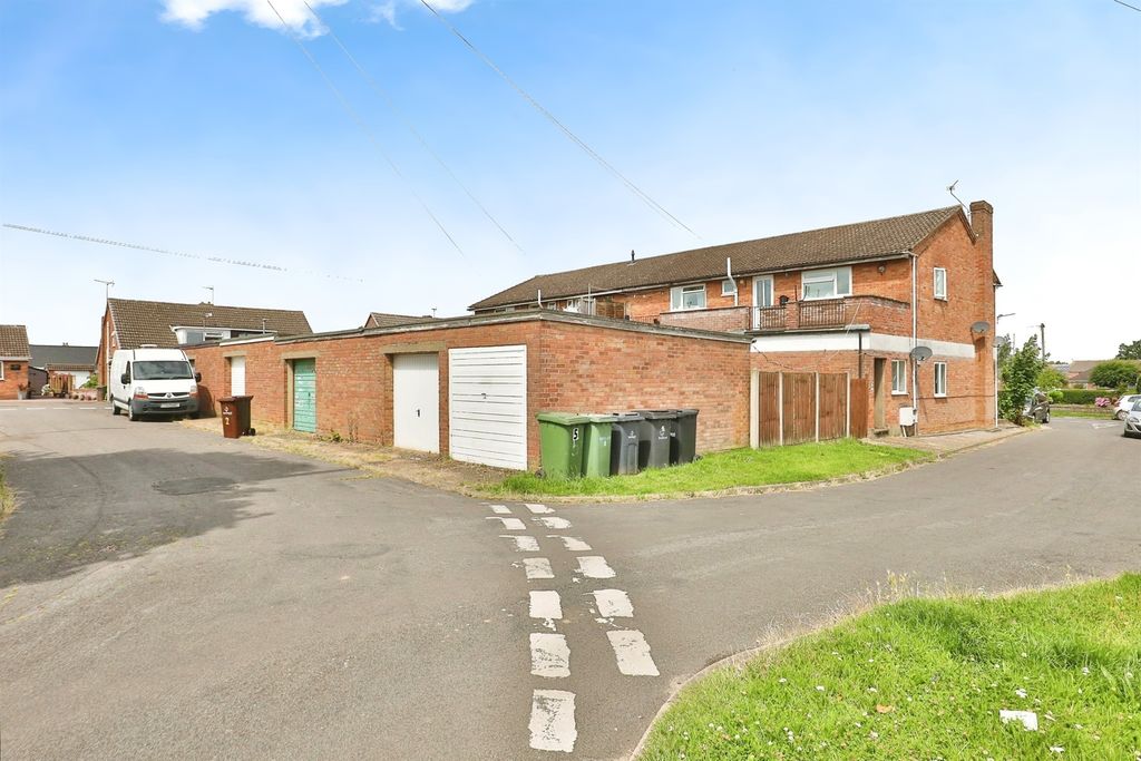 Property photo 3 of 20