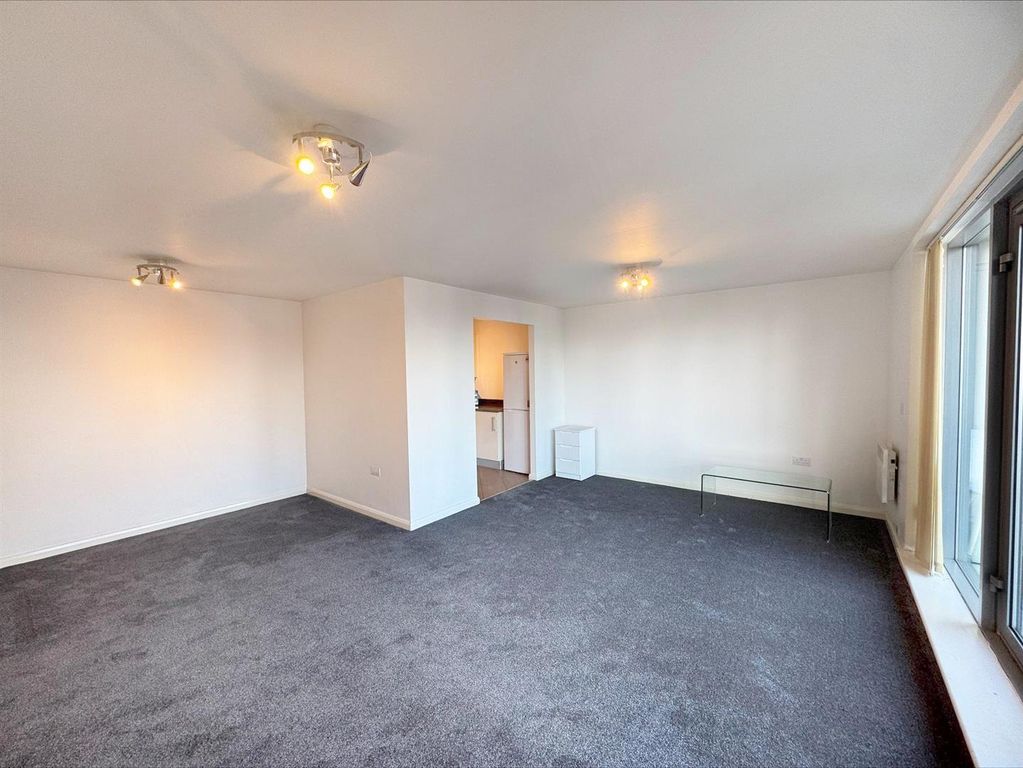 Property photo 3 of 9 Lounge3.Png