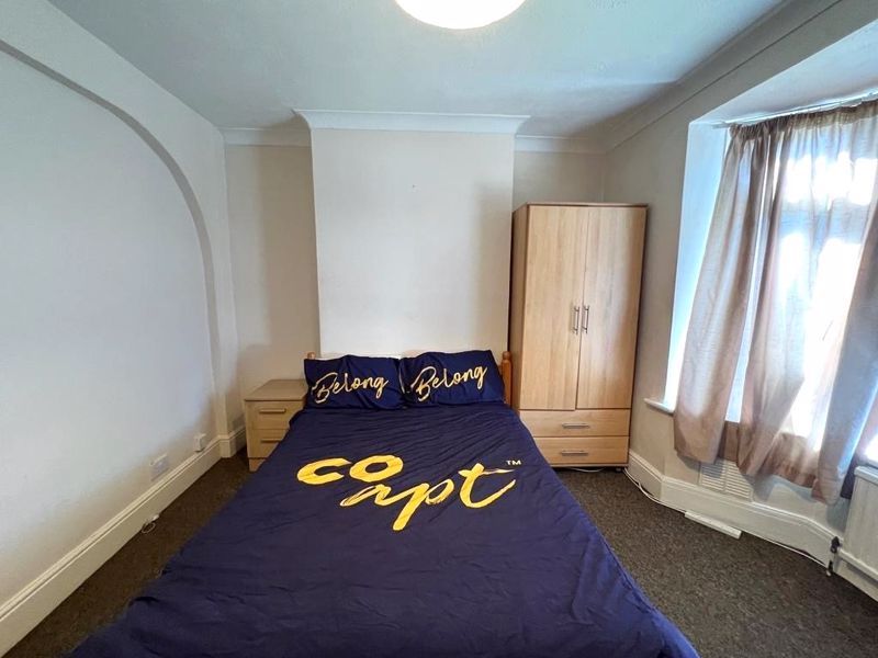 Property photo 3 of 12 Photo 21