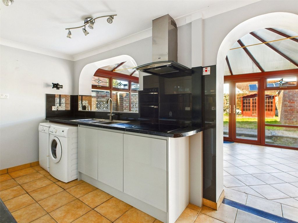 Property photo 2 of 22 Picture 2