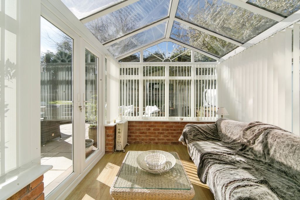 Property photo 3 of 21 Pbox-Img.Jpg