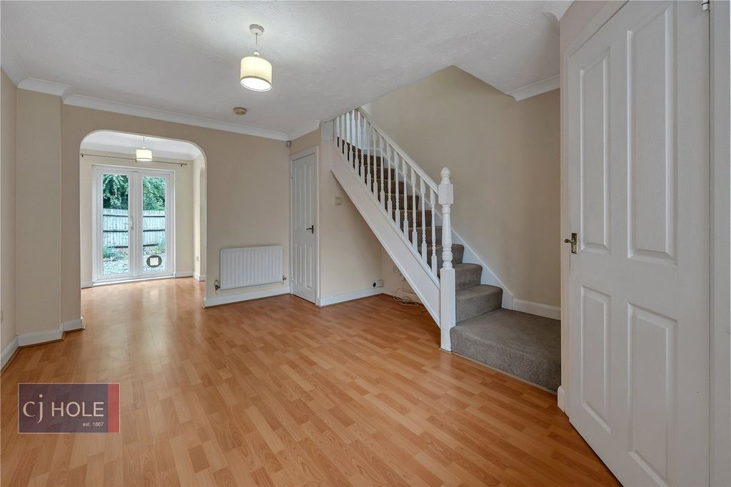 Property photo 2 of 9 Picture No. 14